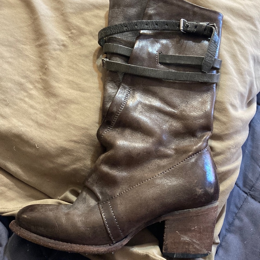 ISO Freebird by Steven Caden in dark brown